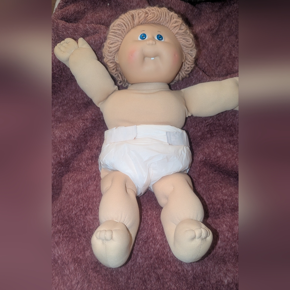 CABBAGE PATCH DOLL - VINTAGE 80'S TOY - Picture 3 of 5